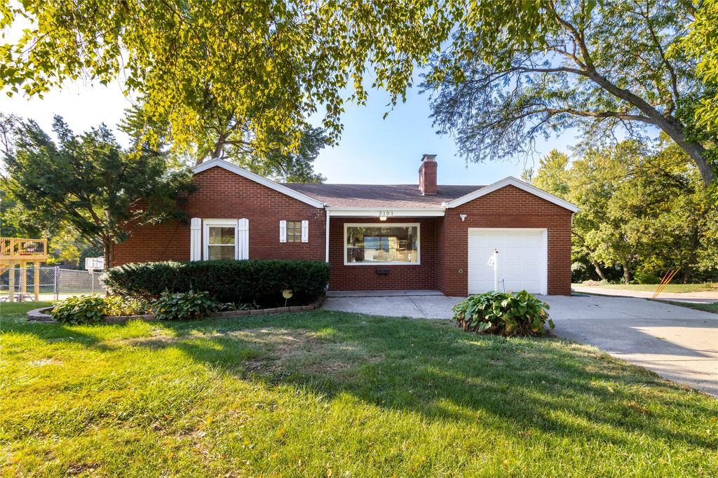 3101 John Patterson Road, Des Moines, IA 50317