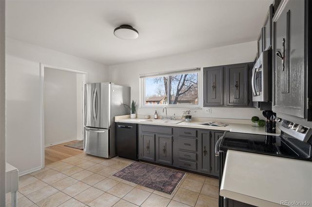 431 Revere Street, Aurora, CO 80011