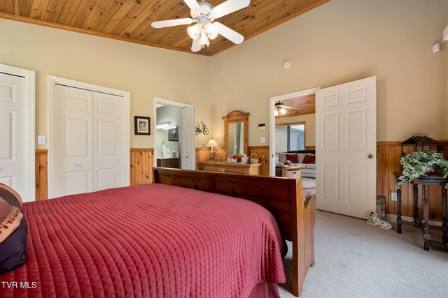 340 & 338 Red Tail Mountain Drive, Mountain City, TN 37683