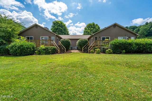 340 & 338 Red Tail Mountain Drive, Mountain City, TN 37683