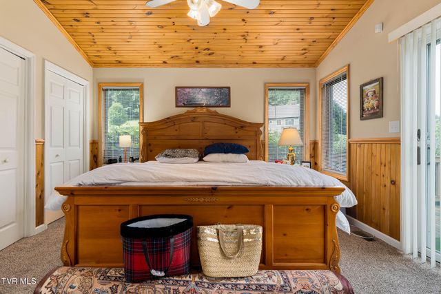 340 & 338 Red Tail Mountain Drive, Mountain City, TN 37683