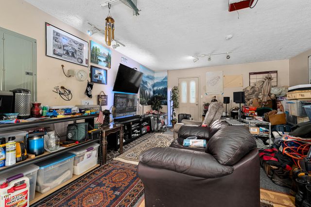 340 & 338 Red Tail Mountain Drive, Mountain City, TN 37683