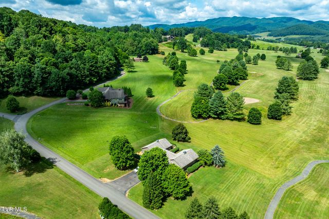 340 & 338 Red Tail Mountain Drive, Mountain City, TN 37683