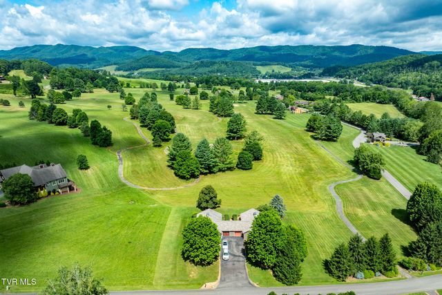 340 & 338 Red Tail Mountain Drive, Mountain City, TN 37683