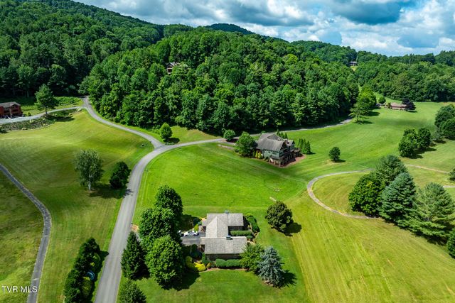 340 & 338 Red Tail Mountain Drive, Mountain City, TN 37683