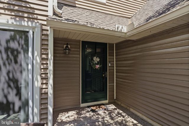1586 BUD LN, Yardley, PA 19067
