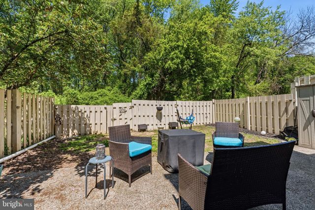 1586 BUD LN, Yardley, PA 19067