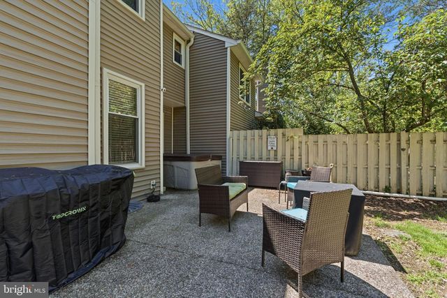 1586 BUD LN, Yardley, PA 19067