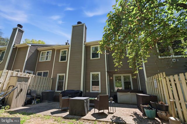 1586 BUD LN, Yardley, PA 19067