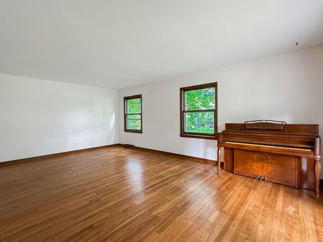 1009 Anne Road, Naperville, IL 60540