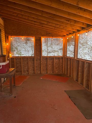 428 Coventry Street, Newport City, VT 05855