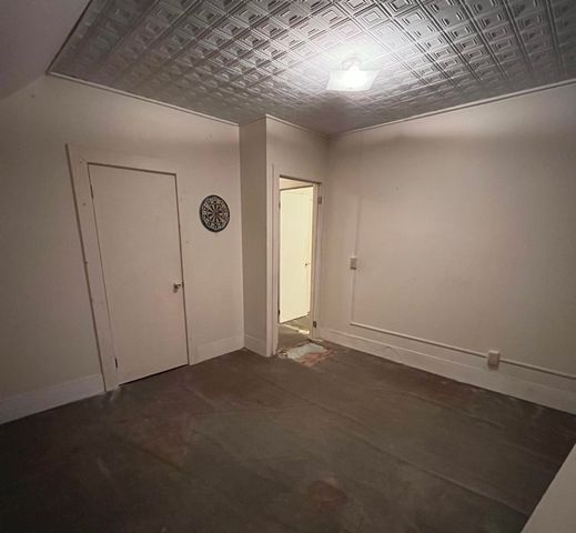 428 Coventry Street, Newport City, VT 05855