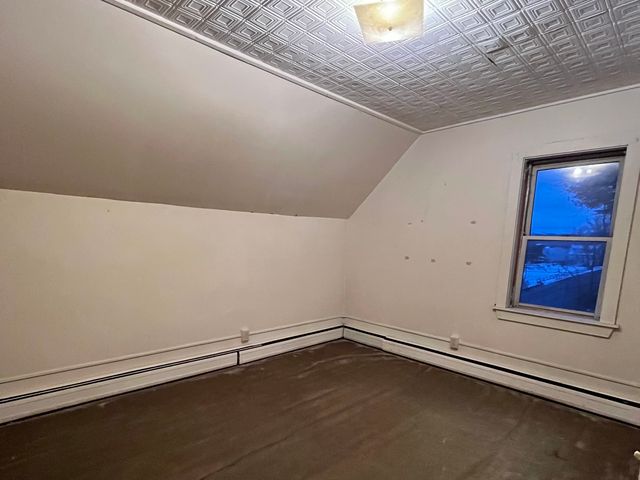 428 Coventry Street, Newport City, VT 05855