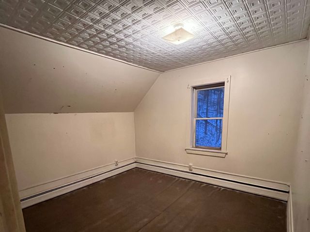 428 Coventry Street, Newport City, VT 05855