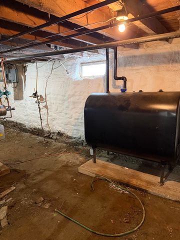 428 Coventry Street, Newport City, VT 05855