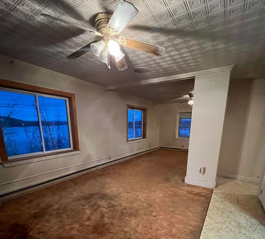 428 Coventry Street, Newport City, VT 05855