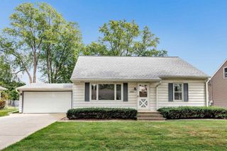 1521 S ONEIDA STREET, Green Bay, WI 54304
