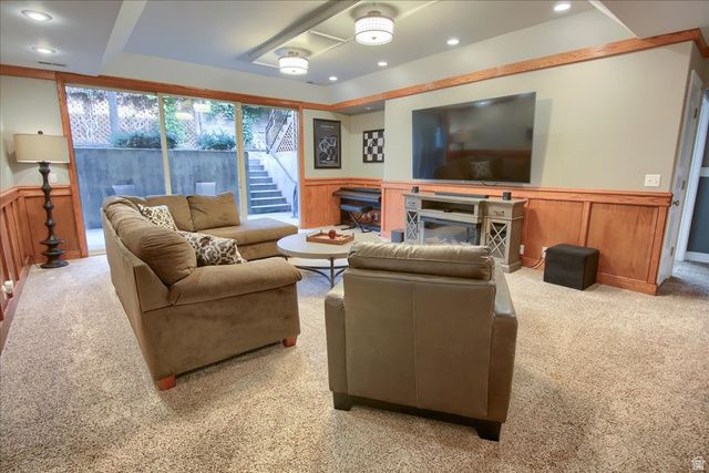 1653 E CRESCENT VIEW CIRCLE CIR, Sandy, UT 84092