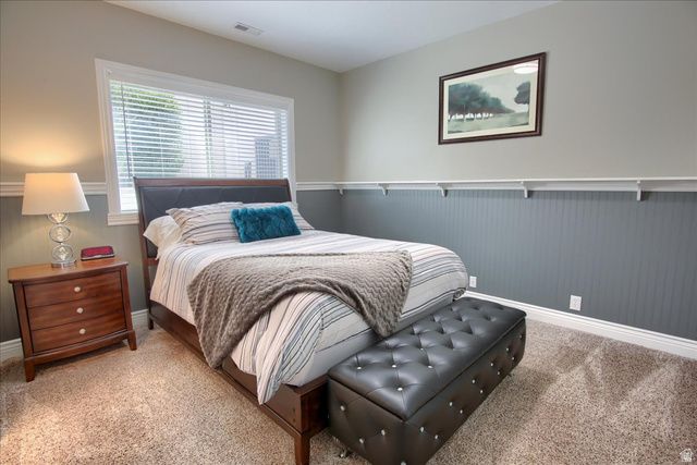 1653 E CRESCENT VIEW CIRCLE CIR, Sandy, UT 84092