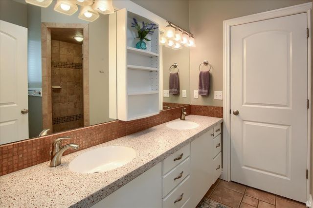 1653 E CRESCENT VIEW CIRCLE CIR, Sandy, UT 84092