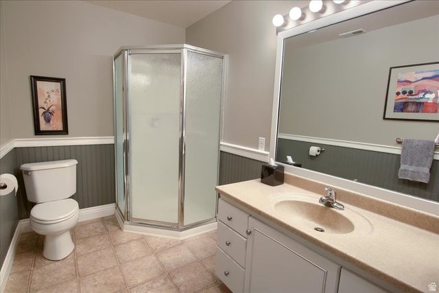 1653 E CRESCENT VIEW CIRCLE CIR, Sandy, UT 84092