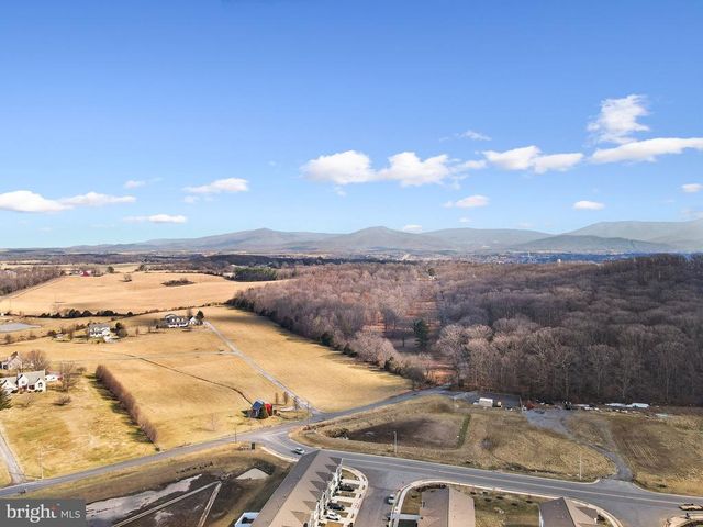 143 RAE CT, Luray, VA 22835