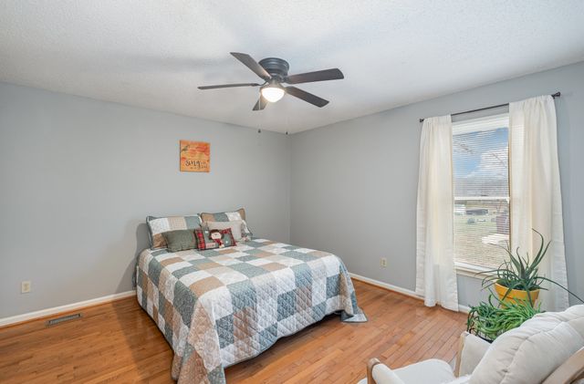 913 Bedford Pl, Columbia, TN 38401