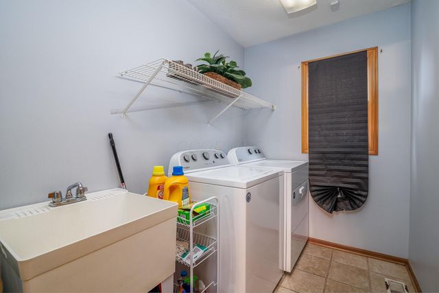 852 Watten Lane, Westerville, OH 43081