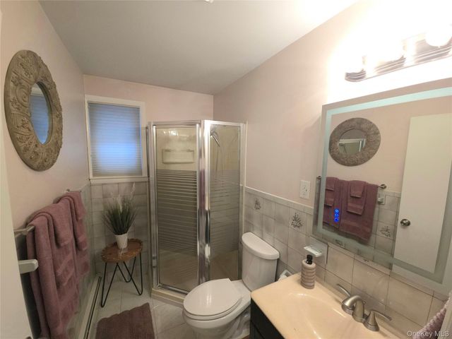 87 5th Avenue, Newburgh, NY 12550