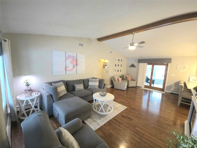 87 5th Avenue, Newburgh, NY 12550