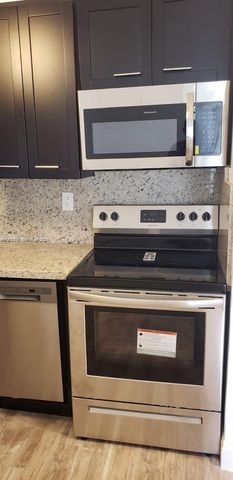 9709 Hammocks Boulevard 202, Miami, FL 33196