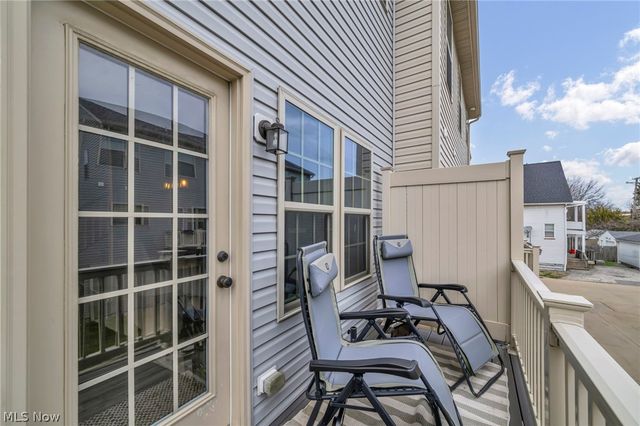 1383 Beach Avenue, Lakewood, OH 44107