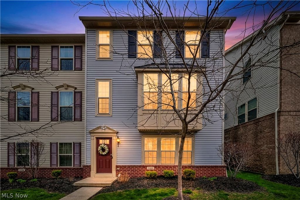 1383 Beach Avenue, Lakewood, OH 44107