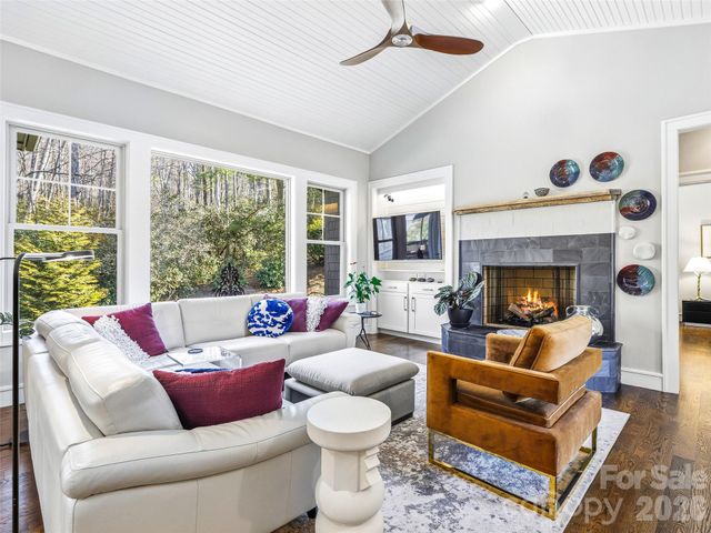 101 Glen Trillium Drive, Fletcher, NC 28732