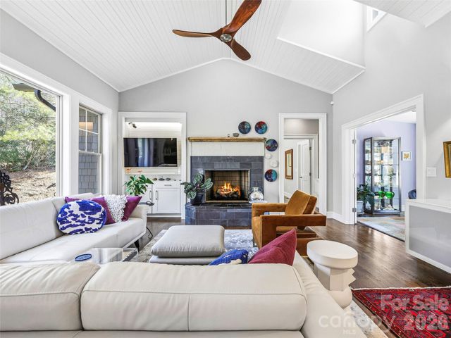 101 Glen Trillium Drive, Fletcher, NC 28732