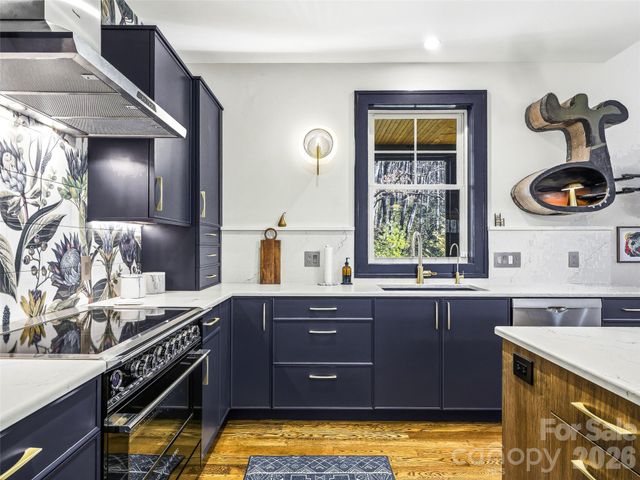 101 Glen Trillium Drive, Fletcher, NC 28732