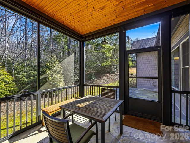 101 Glen Trillium Drive, Fletcher, NC 28732