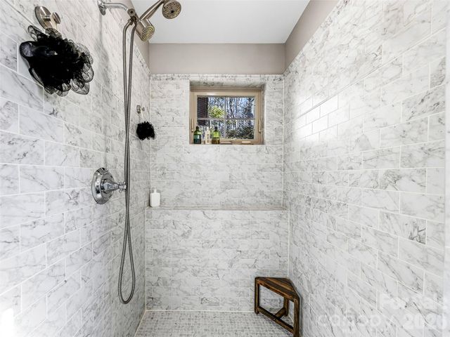 101 Glen Trillium Drive, Fletcher, NC 28732