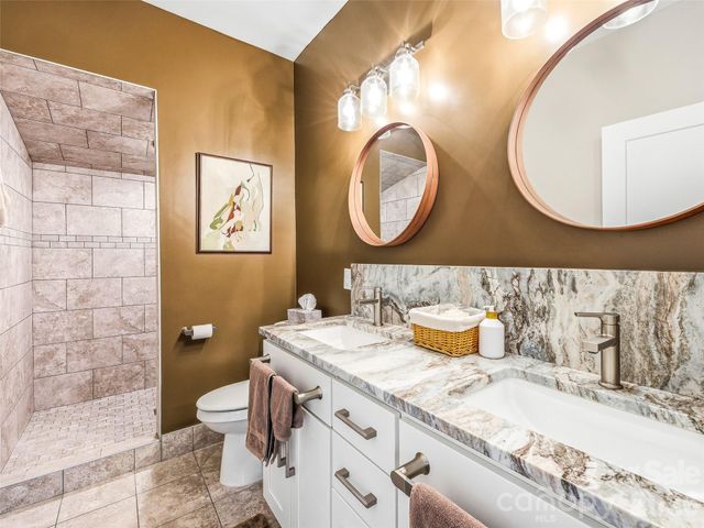 101 Glen Trillium Drive, Fletcher, NC 28732