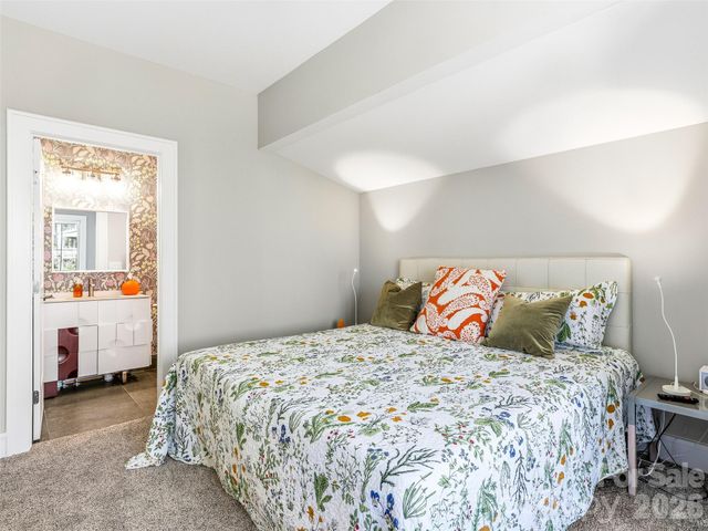 101 Glen Trillium Drive, Fletcher, NC 28732