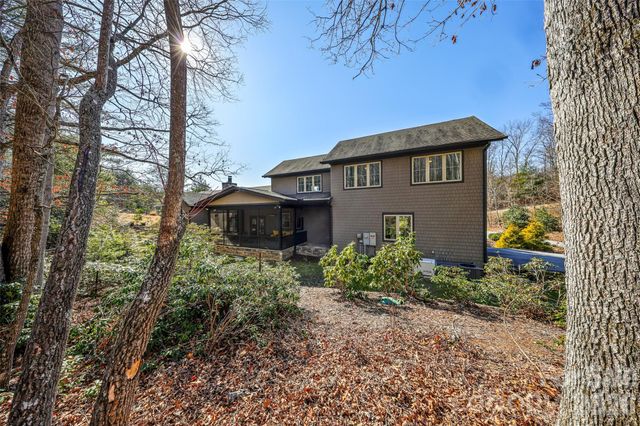 101 Glen Trillium Drive, Fletcher, NC 28732