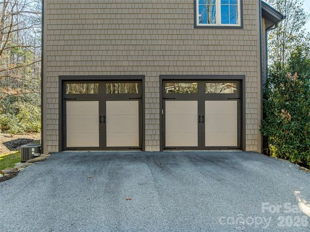 101 Glen Trillium Drive, Fletcher, NC 28732