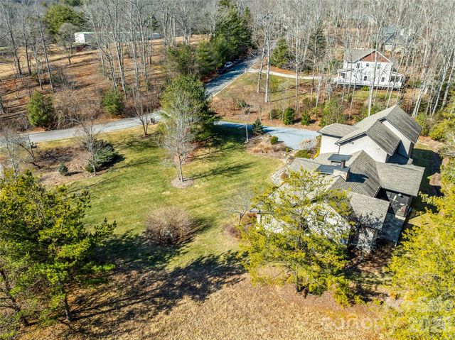 101 Glen Trillium Drive, Fletcher, NC 28732