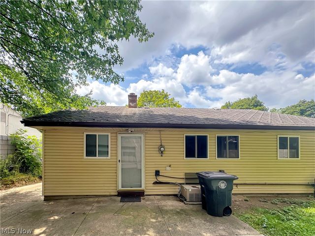 919 Kickapoo Avenue, Akron, OH 44305