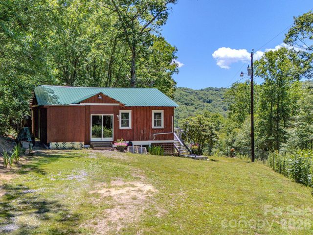 1712 Little Creek Road, Hot Springs, NC 28743