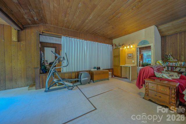 1712 Little Creek Road, Hot Springs, NC 28743