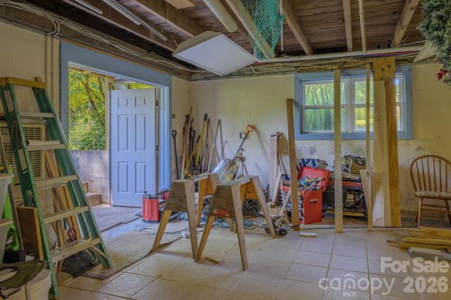 1712 Little Creek Road, Hot Springs, NC 28743