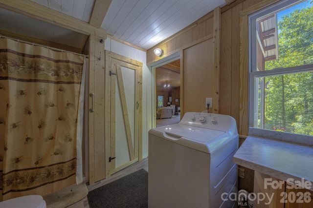 1712 Little Creek Road, Hot Springs, NC 28743