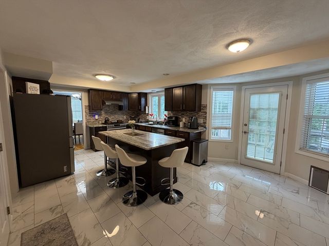 25 Winston Cir, Haverhill, MA 01830