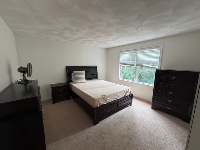 25 Winston Cir, Haverhill, MA 01830